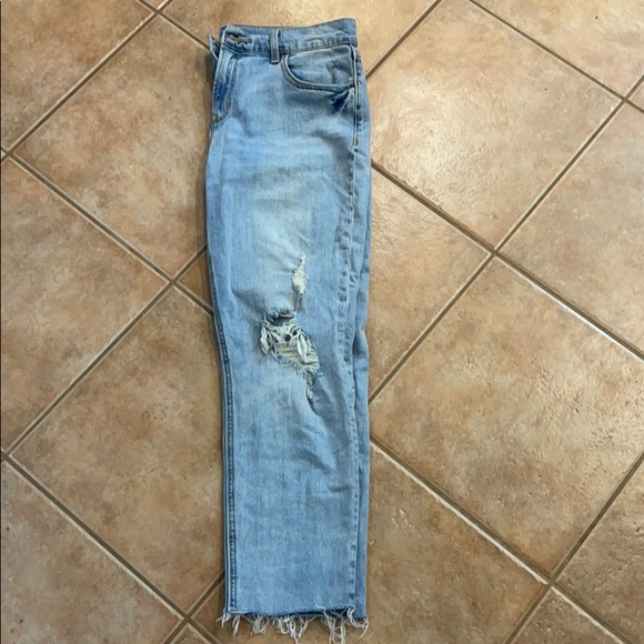 Old Navy Boyfriend Straight Jeans - Picture 2 of 4